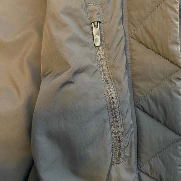 lululemon 3-in-1 Insulated Bomber: Black, 8 - Picture 10 of 15